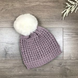 50% Off Sale! KYI KYI CANADA • NWT Classic Beanie